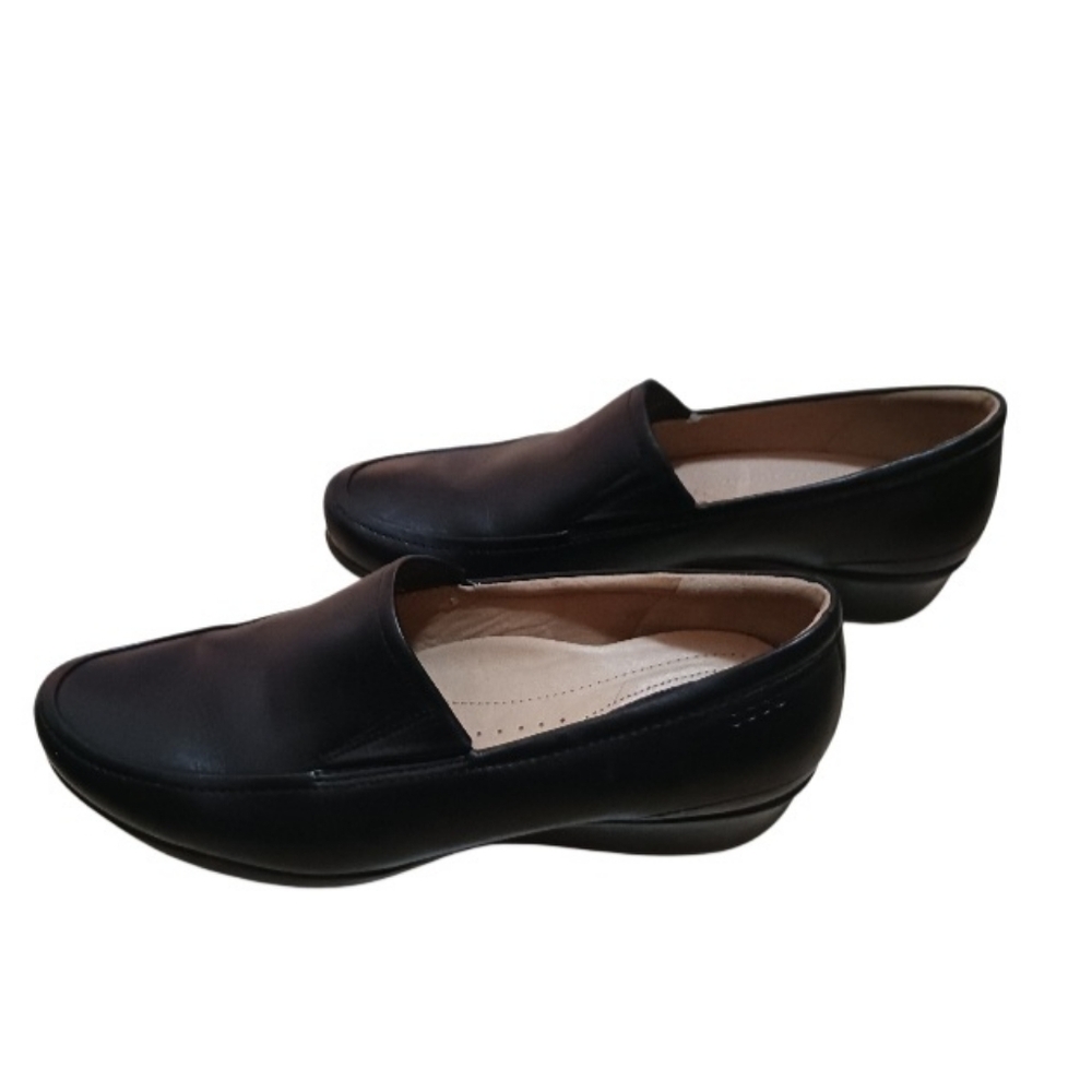 Ecco  Black Women's Loafers SZ 10 1/2